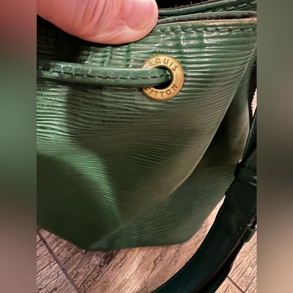 Louis Vuitton Petit Noe Green Epi Bag - Picture 4 of 16